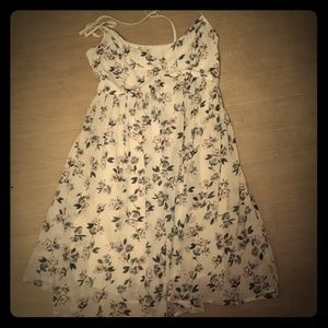Size M Hollister sun dress